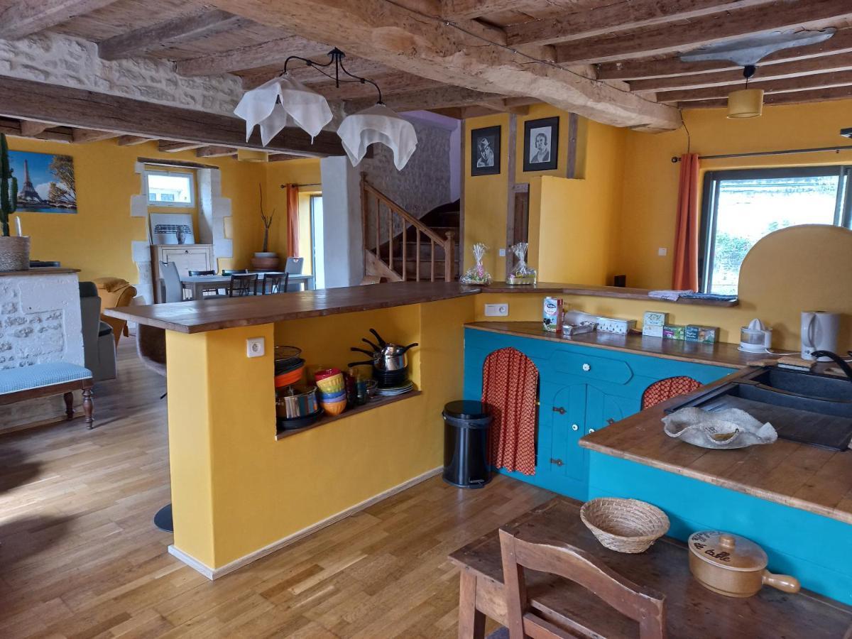 Le Moulin D'Errol Villa Saint-Jean-dʼAngély Exteriör bild